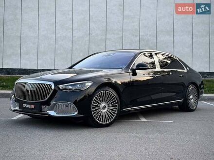 Мерседес Майбах 2021 у Києві на Automoto.ua Чорний Мерседес Майбах, об'ємом двигуна 6 л та пробігом 13 тис. км за 220000 $, фото 1 на Automoto.ua