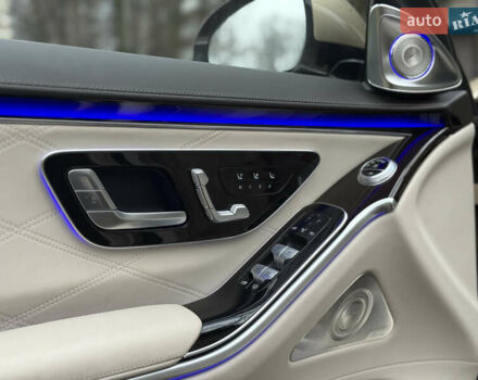 Коричневый Мерседес Майбах, объемом двигателя 4 л и пробегом 3 тыс. км за 250000 $, фото 12 на Automoto.ua