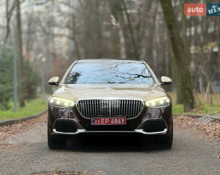 Коричневый Мерседес Майбах, объемом двигателя 4 л и пробегом 3 тыс. км за 250000 $, фото 1 на Automoto.ua