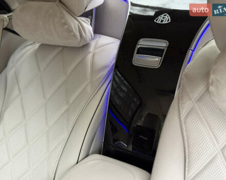 Коричневый Мерседес Майбах, объемом двигателя 4 л и пробегом 3 тыс. км за 250000 $, фото 10 на Automoto.ua