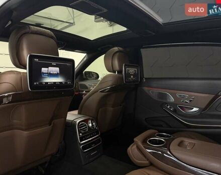 Мерседес Майбах 2016 в Тернополе на Automoto.ua Серый Мерседес Майбах, объемом двигателя 4.7 л и пробегом 140 тыс. км за 52500 $, фото 60 на Automoto.ua