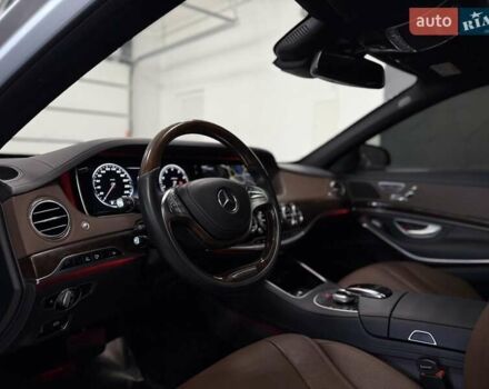 Мерседес Майбах 2016 в Тернополе на Automoto.ua Серый Мерседес Майбах, объемом двигателя 4.7 л и пробегом 140 тыс. км за 52500 $, фото 42 на Automoto.ua