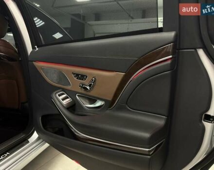Мерседес Майбах 2016 в Тернополе на Automoto.ua Серый Мерседес Майбах, объемом двигателя 4.7 л и пробегом 140 тыс. км за 52500 $, фото 68 на Automoto.ua
