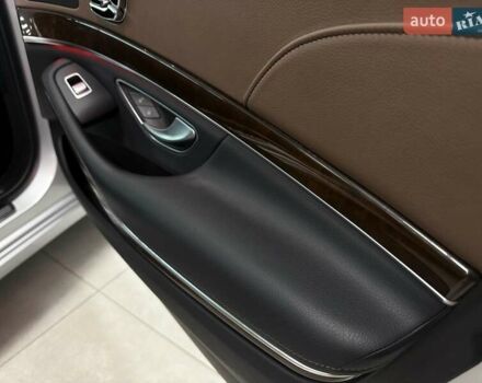 Мерседес Майбах 2016 в Тернополе на Automoto.ua Серый Мерседес Майбах, объемом двигателя 4.7 л и пробегом 140 тыс. км за 52500 $, фото 76 на Automoto.ua