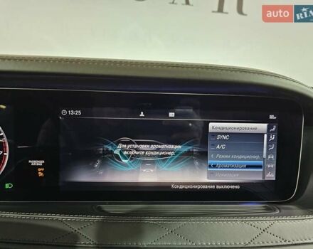 Сірий Мерседес Майбах, об'ємом двигуна 4.66 л та пробігом 163 тис. км за 89999 $, фото 44 на Automoto.ua