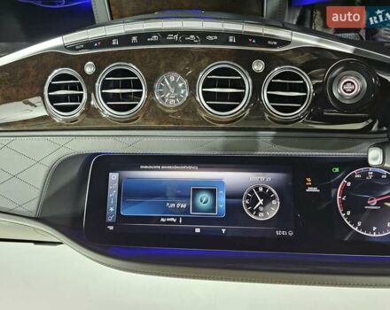 Сірий Мерседес Майбах, об'ємом двигуна 4.66 л та пробігом 163 тис. км за 89999 $, фото 39 на Automoto.ua