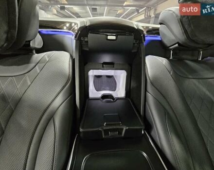 Сірий Мерседес Майбах, об'ємом двигуна 4.66 л та пробігом 163 тис. км за 89999 $, фото 23 на Automoto.ua