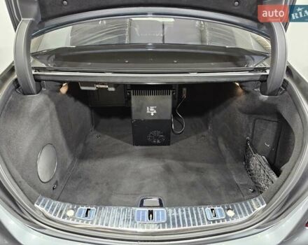 Сірий Мерседес Майбах, об'ємом двигуна 4.66 л та пробігом 163 тис. км за 89999 $, фото 12 на Automoto.ua