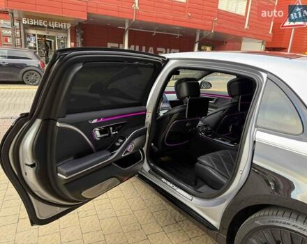 Серый Мерседес Майбах, объемом двигателя 4 л и пробегом 56 тыс. км за 149900 $, фото 47 на Automoto.ua