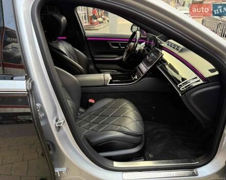 Серый Мерседес Майбах, объемом двигателя 4 л и пробегом 56 тыс. км за 149900 $, фото 90 на Automoto.ua