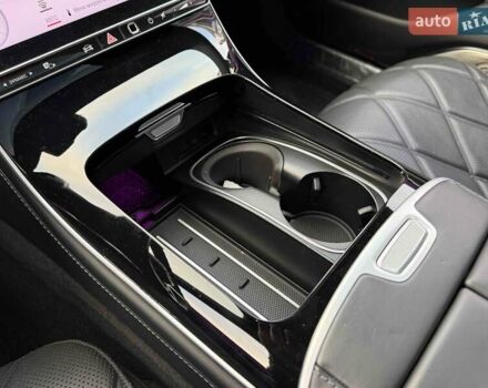 Серый Мерседес Майбах, объемом двигателя 4 л и пробегом 56 тыс. км за 149900 $, фото 43 на Automoto.ua