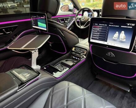 Серый Мерседес Майбах, объемом двигателя 4 л и пробегом 56 тыс. км за 149900 $, фото 86 на Automoto.ua