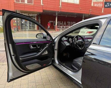 Серый Мерседес Майбах, объемом двигателя 4 л и пробегом 56 тыс. км за 149900 $, фото 16 на Automoto.ua