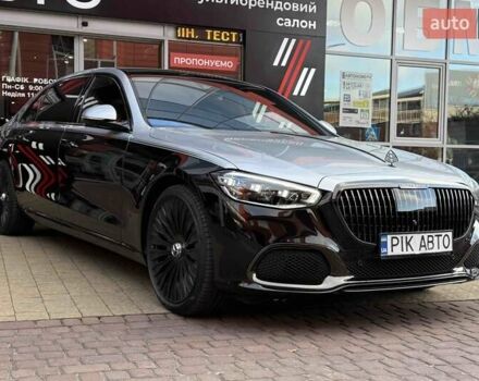 Серый Мерседес Майбах, объемом двигателя 4 л и пробегом 56 тыс. км за 149900 $, фото 3 на Automoto.ua