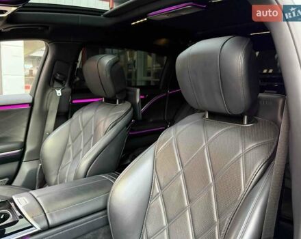 Серый Мерседес Майбах, объемом двигателя 4 л и пробегом 56 тыс. км за 149900 $, фото 23 на Automoto.ua