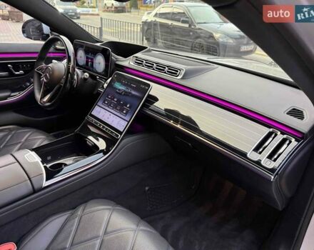 Серый Мерседес Майбах, объемом двигателя 4 л и пробегом 56 тыс. км за 149900 $, фото 94 на Automoto.ua