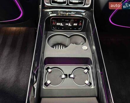 Серый Мерседес Майбах, объемом двигателя 4 л и пробегом 56 тыс. км за 149900 $, фото 66 на Automoto.ua