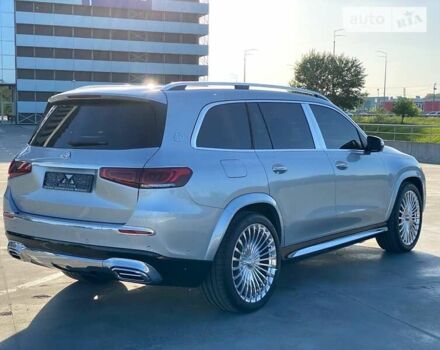 Серый Мерседес Майбах, объемом двигателя 4 л и пробегом 1 тыс. км за 191000 $, фото 2 на Automoto.ua