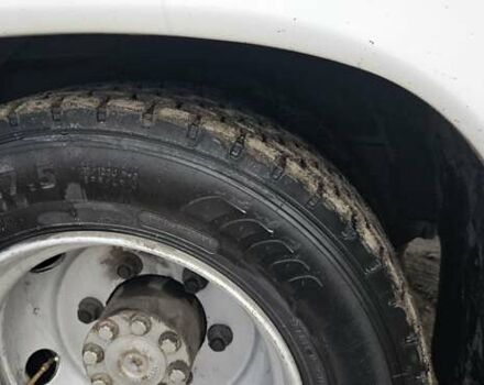 Белый Мерседес Медио, объемом двигателя 4.7 л и пробегом 650 тыс. км за 13000 $, фото 5 на Automoto.ua