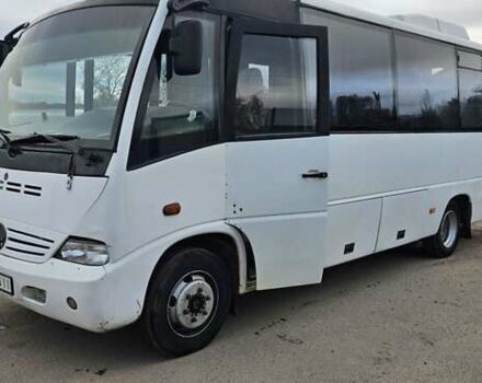 Белый Мерседес Медио, объемом двигателя 4.7 л и пробегом 650 тыс. км за 13000 $, фото 4 на Automoto.ua