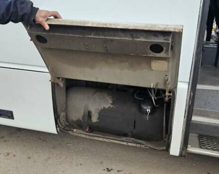 Белый Мерседес Медио, объемом двигателя 4.7 л и пробегом 650 тыс. км за 13000 $, фото 2 на Automoto.ua