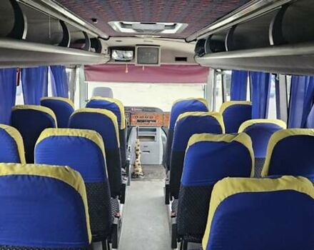 Белый Мерседес Медио, объемом двигателя 4.7 л и пробегом 650 тыс. км за 13000 $, фото 18 на Automoto.ua