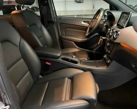 Серый Мерседес Мерседес, объемом двигателя 0 л и пробегом 38 тыс. км за 25979 $, фото 14 на Automoto.ua