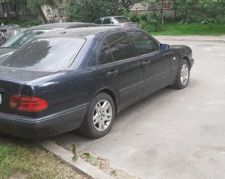 Синий Мерседес Мерседес, объемом двигателя 3.2 л и пробегом 268 тыс. км за 3000 $, фото 1 на Automoto.ua