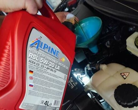 Белый Мерседес Metris, объемом двигателя 2 л и пробегом 403 тыс. км за 14999 $, фото 24 на Automoto.ua