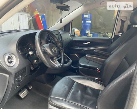 Белый Мерседес Metris, объемом двигателя 2 л и пробегом 181 тыс. км за 19300 $, фото 18 на Automoto.ua