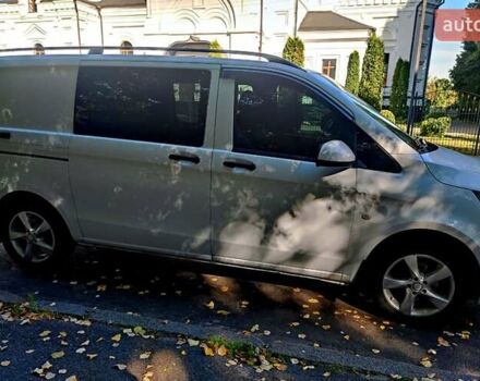 Белый Мерседес Metris, объемом двигателя 2 л и пробегом 403 тыс. км за 14999 $, фото 4 на Automoto.ua