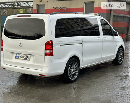 Белый Мерседес Metris, объемом двигателя 2 л и пробегом 181 тыс. км за 19300 $, фото 5 на Automoto.ua