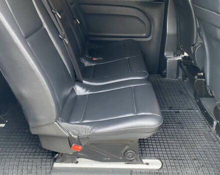 Белый Мерседес Metris, объемом двигателя 2 л и пробегом 181 тыс. км за 19300 $, фото 13 на Automoto.ua