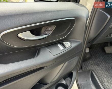 Бежевый Мерседес Metris, объемом двигателя 2 л и пробегом 93 тыс. км за 23000 $, фото 18 на Automoto.ua