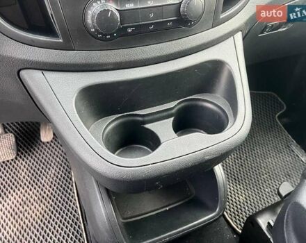 Бежевый Мерседес Metris, объемом двигателя 2 л и пробегом 298 тыс. км за 15690 $, фото 26 на Automoto.ua