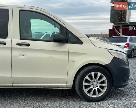 Бежевый Мерседес Metris, объемом двигателя 2 л и пробегом 298 тыс. км за 15690 $, фото 11 на Automoto.ua