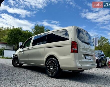 Бежевый Мерседес Metris, объемом двигателя 2 л и пробегом 93 тыс. км за 23000 $, фото 1 на Automoto.ua