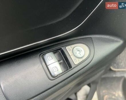 Бежевый Мерседес Metris, объемом двигателя 2 л и пробегом 298 тыс. км за 15690 $, фото 15 на Automoto.ua