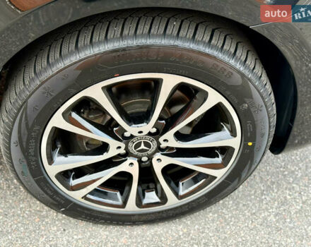 Черный Мерседес Metris, объемом двигателя 2 л и пробегом 108 тыс. км за 28900 $, фото 18 на Automoto.ua