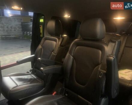 Черный Мерседес Metris, объемом двигателя 2 л и пробегом 225 тыс. км за 26500 $, фото 5 на Automoto.ua