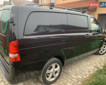 Черный Мерседес Metris, объемом двигателя 2 л и пробегом 90 тыс. км за 16800 $, фото 3 на Automoto.ua