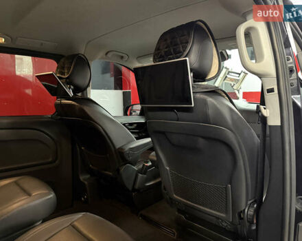 Черный Мерседес Metris, объемом двигателя 2 л и пробегом 190 тыс. км за 27000 $, фото 8 на Automoto.ua