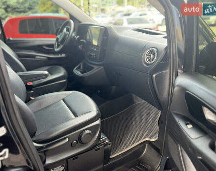 Мерседес Metris 2017 в Одессе на Automoto.ua Черный Мерседес Metris, объемом двигателя 2 л и пробегом 227 тыс. км за 27000 $, фото 7 на Automoto.ua