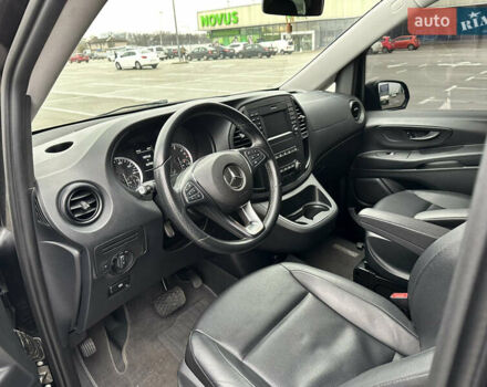 Черный Мерседес Metris, объемом двигателя 1.99 л и пробегом 64 тыс. км за 36500 $, фото 9 на Automoto.ua