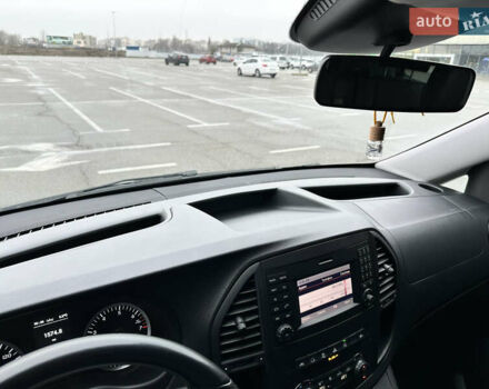 Черный Мерседес Metris, объемом двигателя 1.99 л и пробегом 64 тыс. км за 36500 $, фото 29 на Automoto.ua