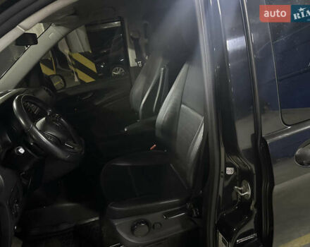 Мерседес Metris 2018 в Днепре (Днепропетровске) на Automoto.ua Черный Мерседес Metris, объемом двигателя 2 л и пробегом 67 тыс. км за 29900 $, фото 12 на Automoto.ua