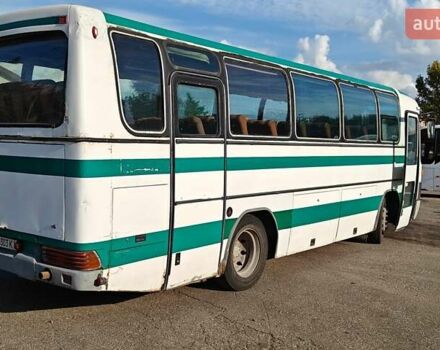 Белый Мерседес О 303, объемом двигателя 10.8 л и пробегом 800 тыс. км за 4700 $, фото 4 на Automoto.ua