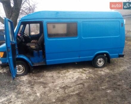 Синий Мерседес О 309, объемом двигателя 2.5 л и пробегом 600 тыс. км за 2200 $, фото 2 на Automoto.ua