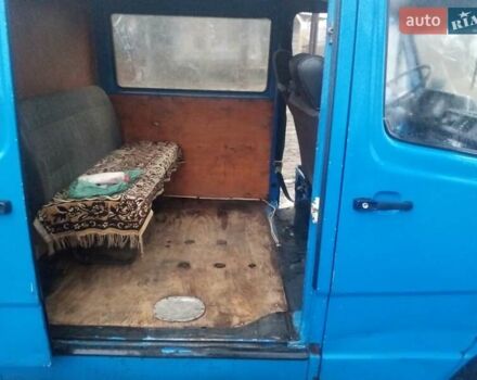 Синий Мерседес О 309, объемом двигателя 2.5 л и пробегом 600 тыс. км за 2200 $, фото 4 на Automoto.ua