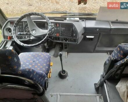 Белый Мерседес O 340, объемом двигателя 12.76 л и пробегом 150 тыс. км за 7500 $, фото 8 на Automoto.ua